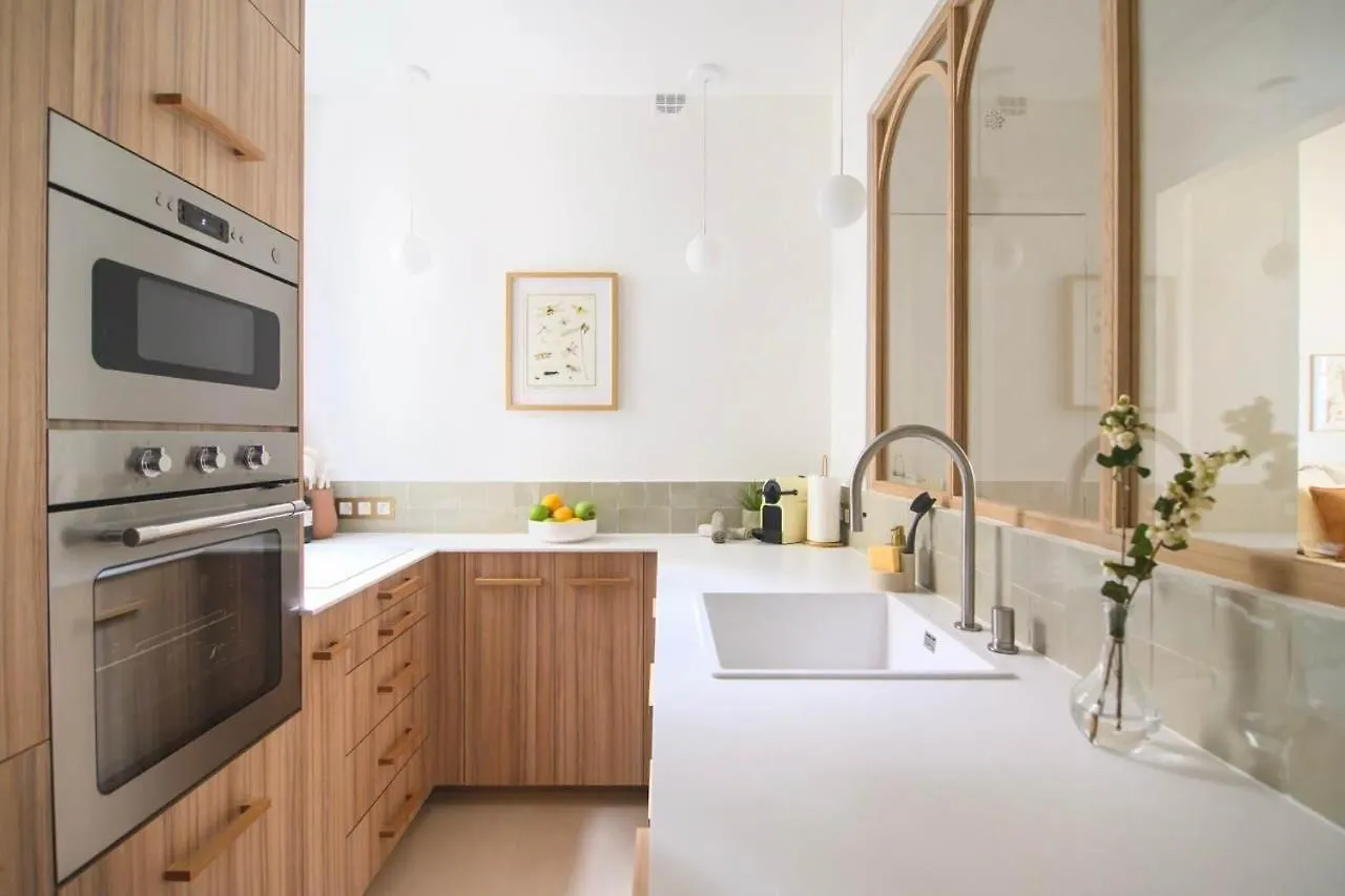Deco St Antoine Apartman *